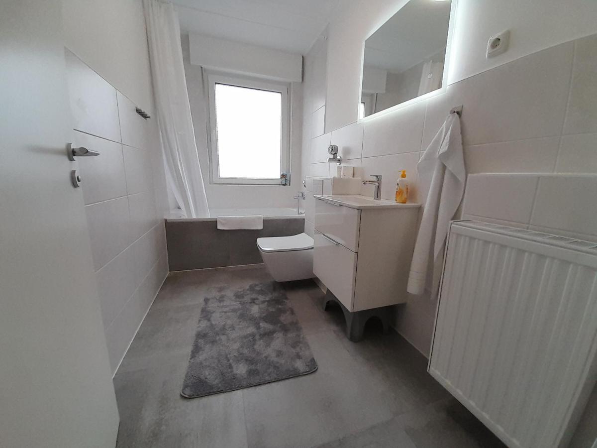 4-Zimmer-Ferienwohnung, Modern, Kueche, Wlan, Netflix Castrop-Rauxel Buitenkant foto